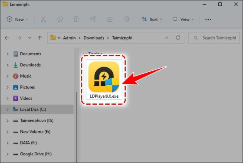 Click đúp chuột trái vào file